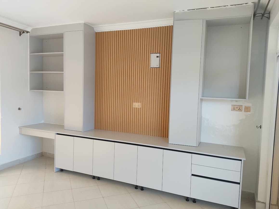 Calton Gardens TV Media Wall with Fluted Oak and Credenza